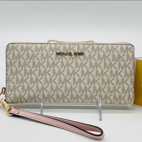 Michael Kors Large Continental Wallet Wristlet - Picture 2 of 7